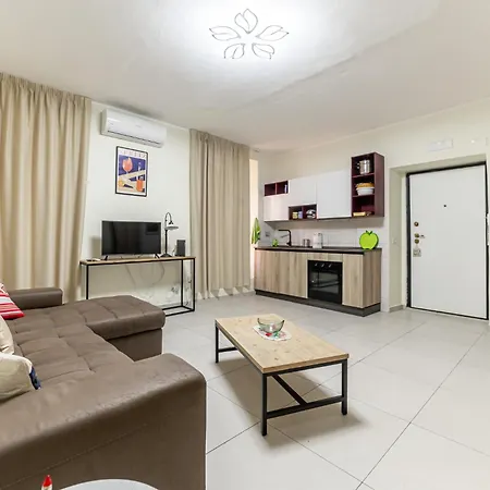 Lägenhet Luca Flat - Tiburtina Train Station & Wi-fi *